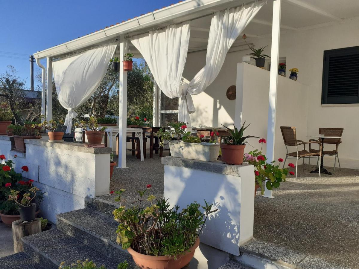 Casa Vacanza Fiorella Torre dell'Orso Exterior foto